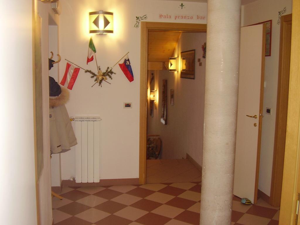 Rifugio Casa Alpina Julius Kugy Hostel Malborghetto Valbruna Exterior photo