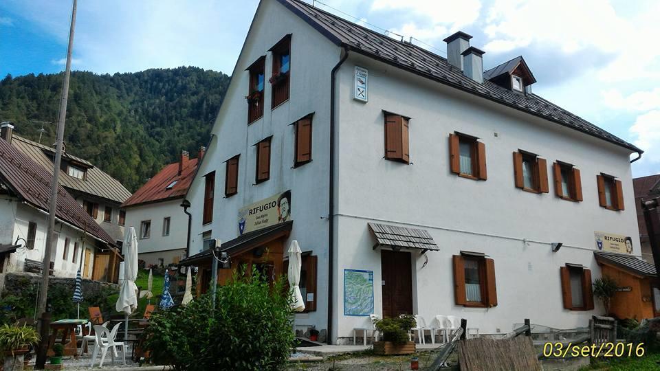 Rifugio Casa Alpina Julius Kugy Hostel Malborghetto Valbruna Exterior photo